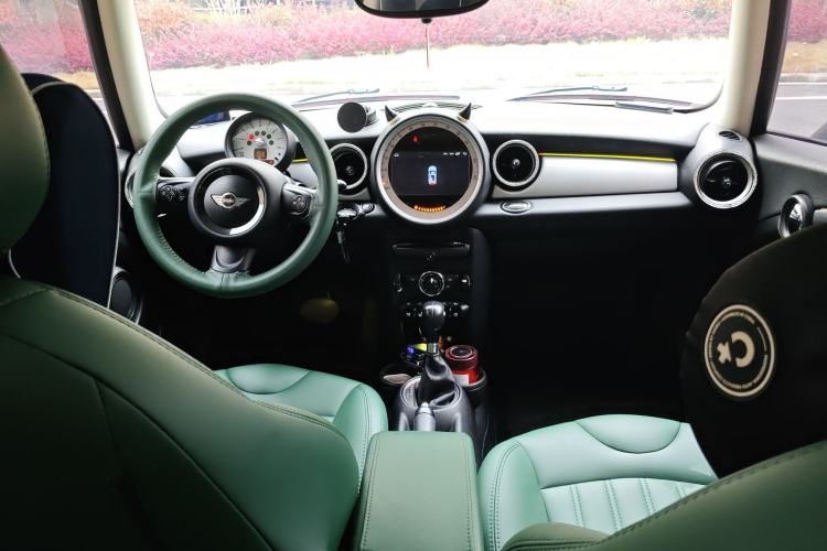 Used MINI 2012 1.6L COOPER Baker Street
