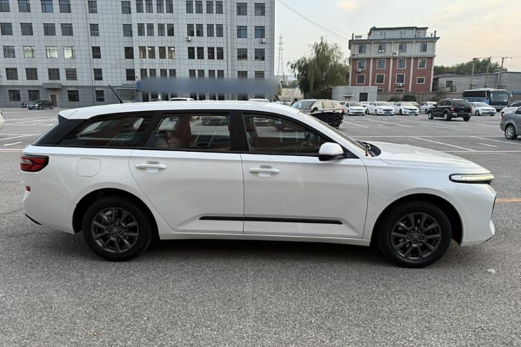 Used Baojun RC-5 2020 RC-5W 1.5L Manual Zhizhao Elite Edition
