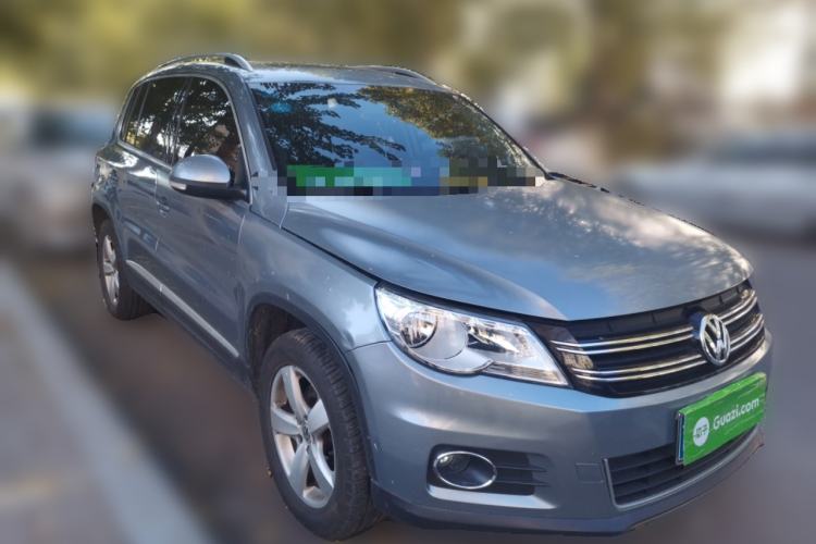 Used Volkswagen Tiguan 2010 2.0 TSI Automatic All-Wheel-Drive Elite Edition Front Right 45 Deg