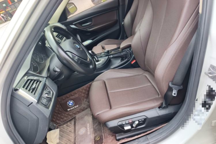 Used BMW 3 Series 2018 320Li Fashion Model Left Front Seat