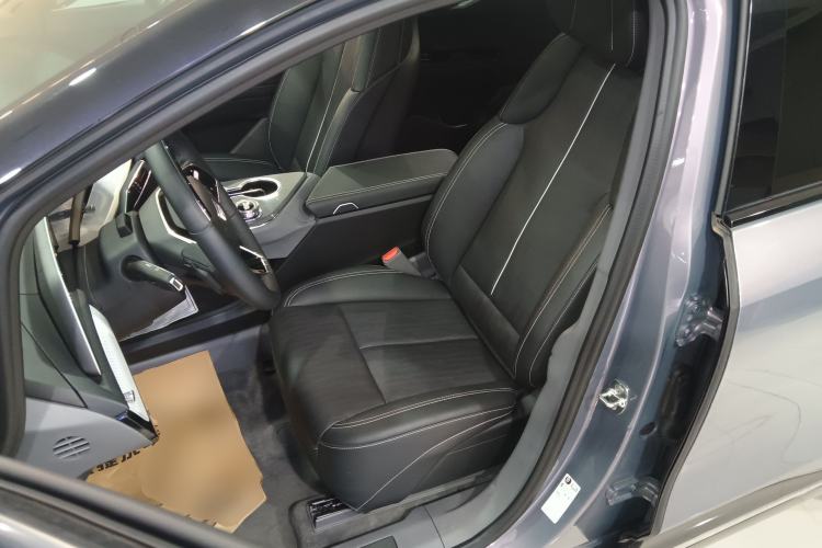 Used Cadillac OPTIQ 2024 Four-Wheel Drive Long-Range Version