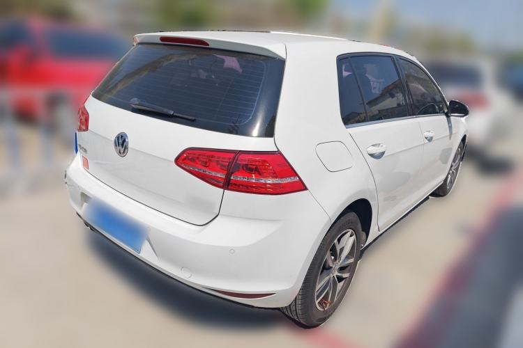 Used Volkswagen Golf 2016 230TSI Automatic Luxury Version Rear Right 45 Deg