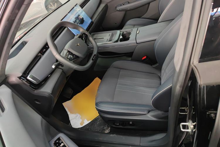 Used VOYAH COURAGE 2024 Four-Wheel Drive Global Edition Left Front Seat