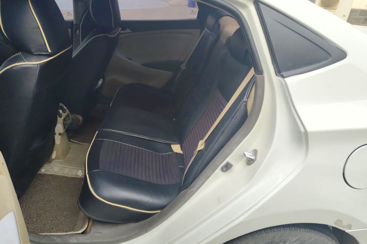 Used Hyundai Verna (older generation) 2010 Sedan 1.4L Manual Standard GL Model