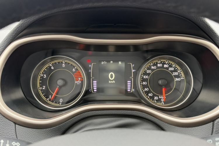 Used Jeep Cherokee 2016 2.4L Leading Edition
