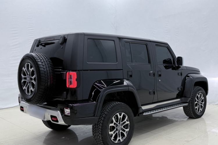 Used BAIC Off-Road BJ40 2024 2.0T Urban Hunter Honor Edition Exterior 3