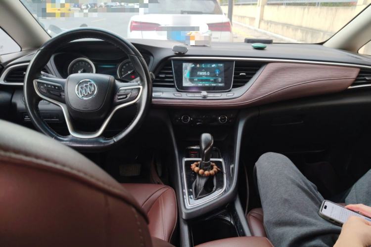 Used Buick GL6 2019 18T 6-Seater Connected Luxury Version China VI Standard
