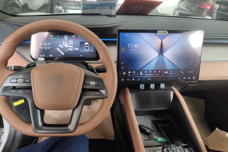 Used BYD Song L EV 2025 Intelligent Driving Version 662 km LiDAR Excellence Edition Center Console