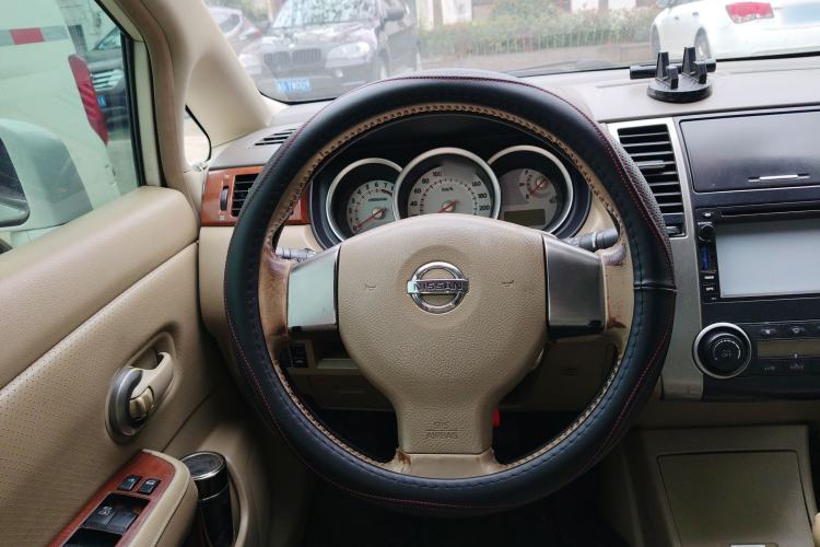 Used Nissan Tiida Sedan 2008 1.6L Manual Smart Version Steering Wheel