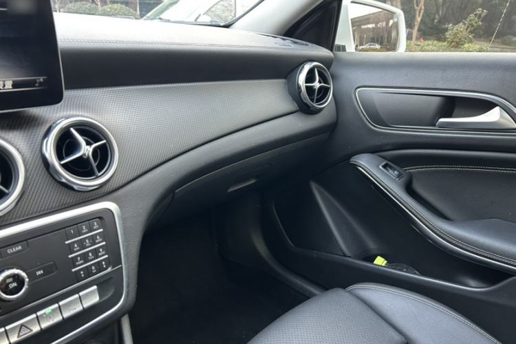 Used Mercedes-Benz GLA 2018 GLA 200 Fashion Model