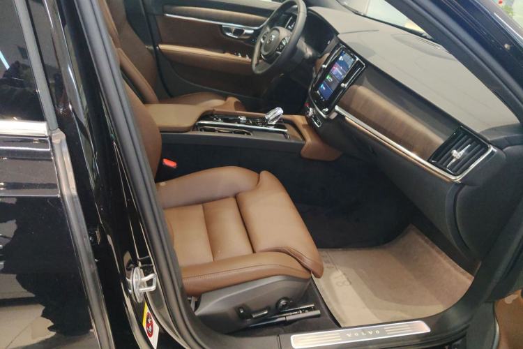 Used Volvo S90 2025 B5 Zhiyuan Luxury Edition