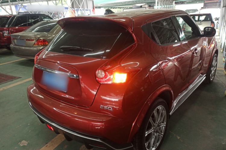 Used Infiniti ESQ 2014 1.6L Spontaneous Edition