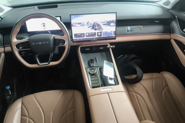 Used Chery Tiggo 8 L 2024 2.0T Two-Wheel Drive Prestige Version 5 Seats