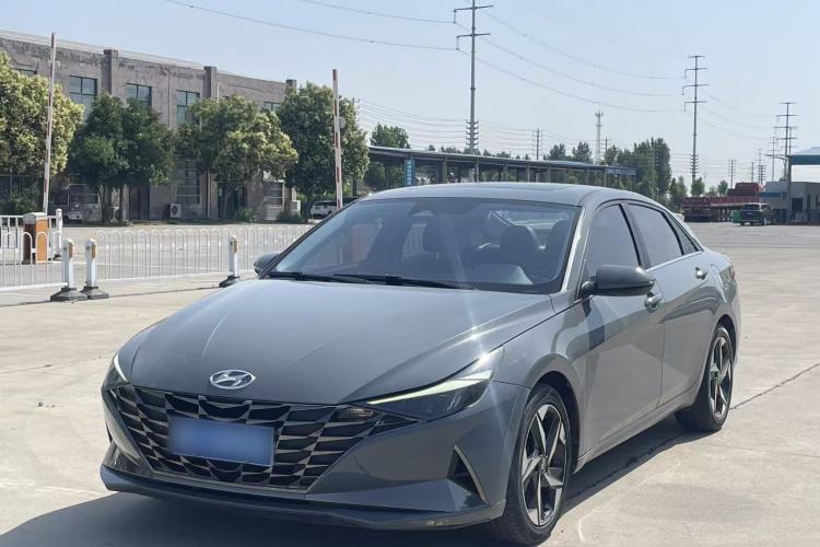 Used Hyundai Elantra 2021 1.5L CVT LUX Prestige Edition