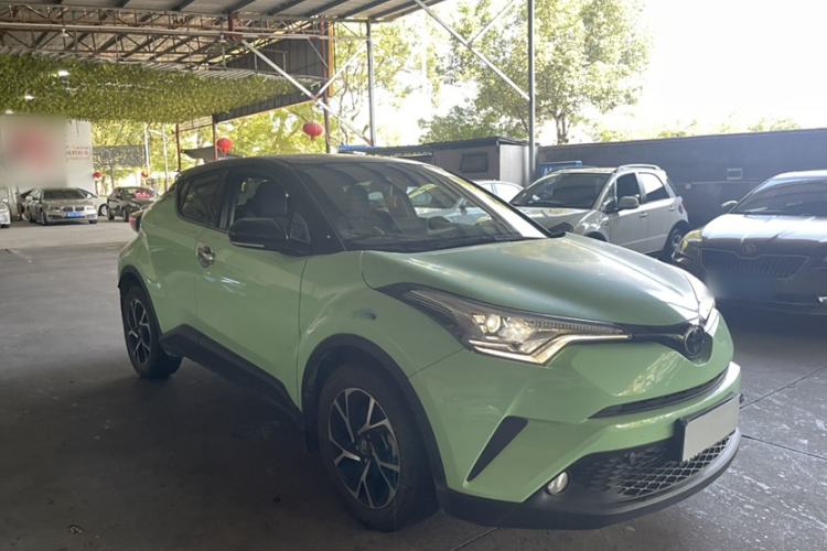 Used Toyota C-HR 2018 2.0L Luxury Sunroof Version China V Emission Standard