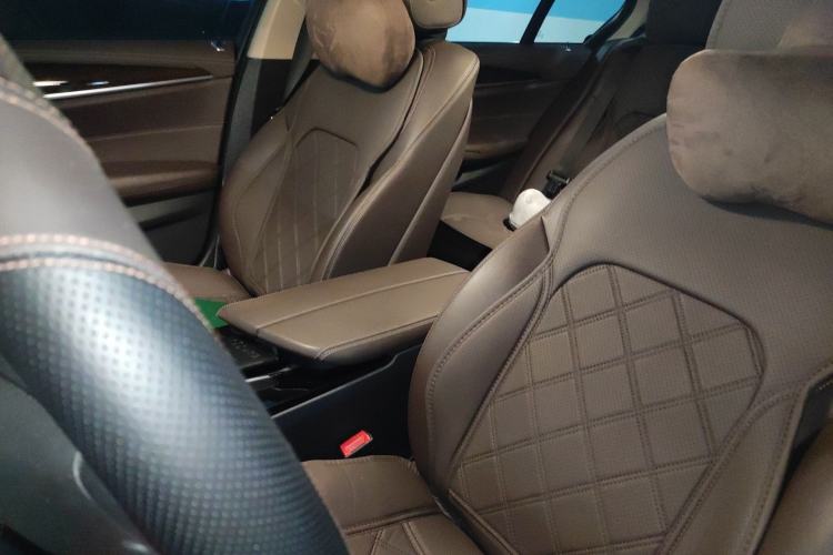 Used BMW 5 Series 2020 525Li Luxury Package
