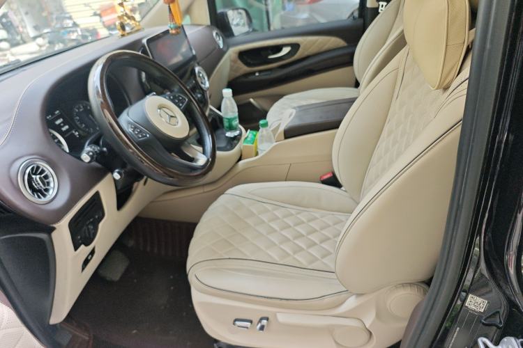 Used Mercedes-Benz Vito 2020 2.0T Elite Version 7 Seats Left Front Seat