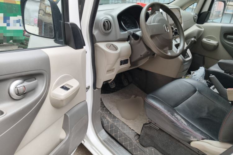 Used Nissan NV200 2014 1.6L Manual Luxury Model China IV Standard