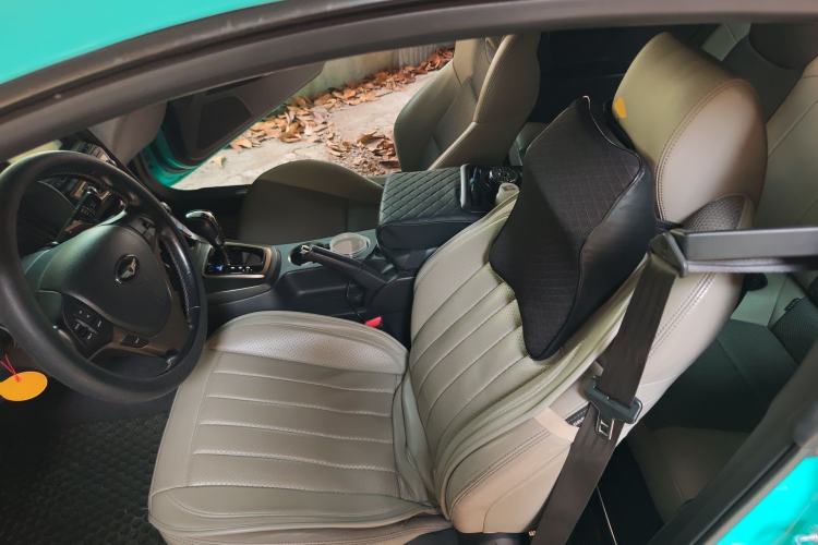 Used Hyundai Genesis Coupe 2012 2.0T Automatic Luxury Edition Left Front Seat