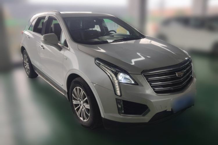 Used Cadillac XT5 2016 25T Luxury Model Front Right 45 Deg