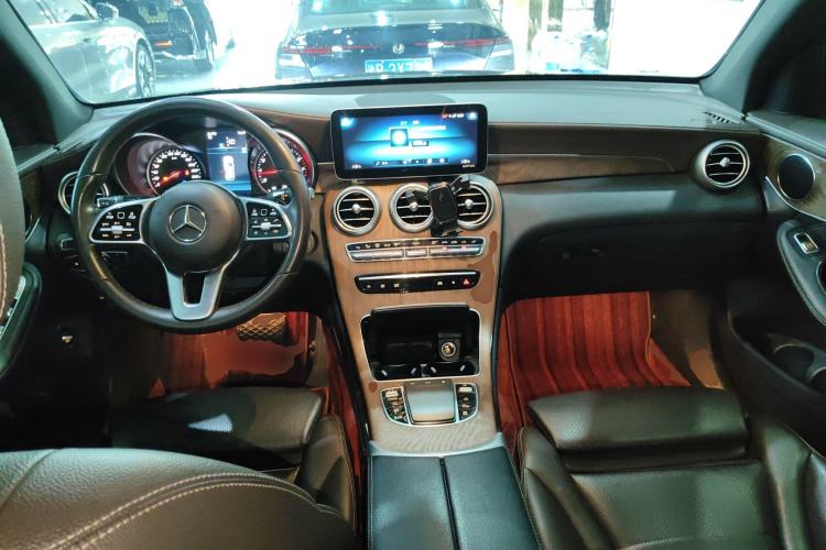 Used Mercedes-Benz GLC 2020 GLC 260 L 4MATIC Dynamic Model