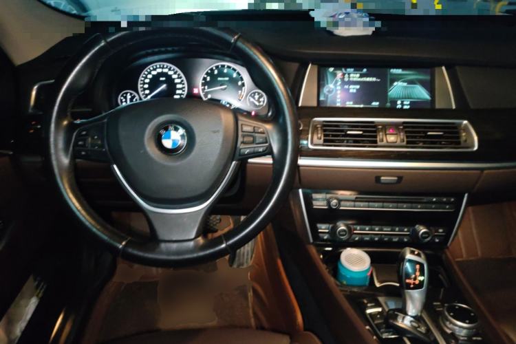 Used BMW 5 Series GT 2014 528i Luxury Edition
