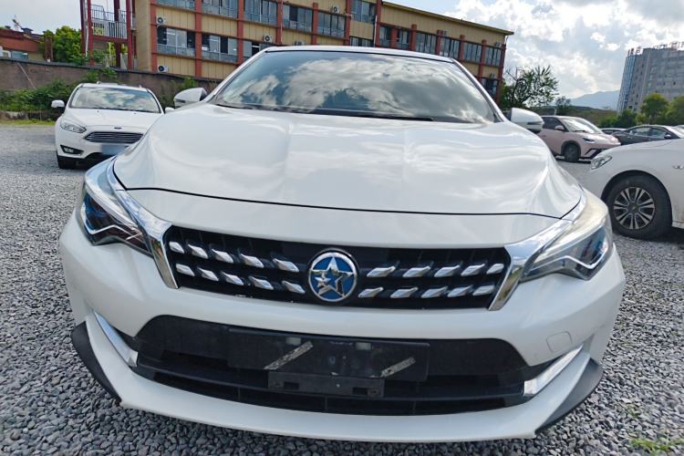 Used Venucia D60 2019 100 000 Honor 1.6L XL CVT Chenku Edition China VI Standard Front