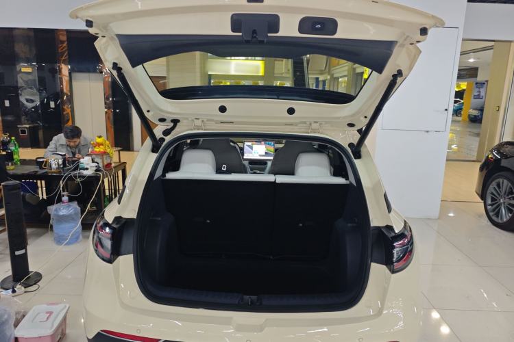 Used Geely Galaxy Geome 2025 310km Dream Edition Trunk