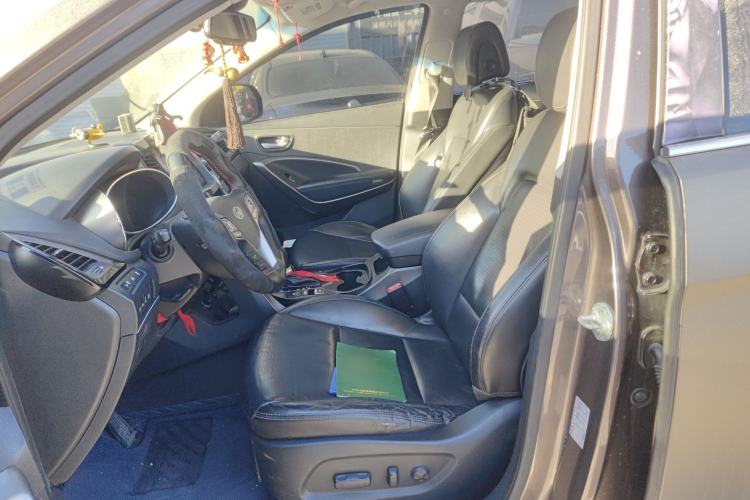 Used Hyundai Grand SantaFe 2013 3.0L 7-Seater 4x4 Flagship Edition Left Front Seat