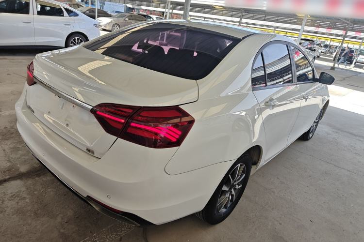 Used Geely Auto Emgrand 2019 Leading Edition 1.5L Manual Luxury Model China VI Standard
