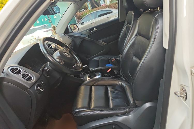 Used Volkswagen Tiguan 2012 2.0 TSI Automatic All-Wheel Drive Flagship Edition Left Front Seat