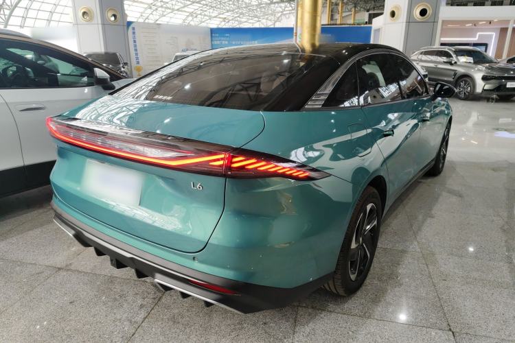 Used Geely Galaxy L6 2023 125km MAX Rear Right 45 Deg