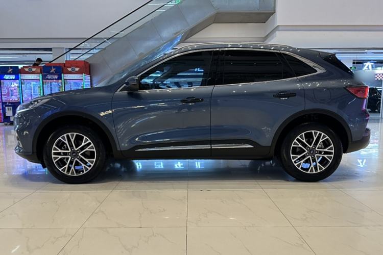 Used Ford Escape 2020 EcoBoost 245 Two-Wheel-Drive Titanium Edition