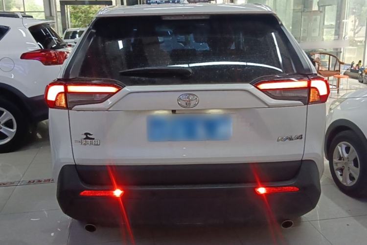 Used Toyota RAV4 2024 2.0L CVT Two-Wheel Drive Urban Edition
