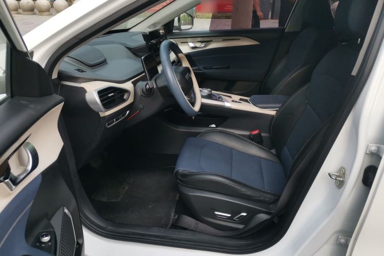 Used Geometry A 2022 Pro 430KM Commuter Edition Driver Seat