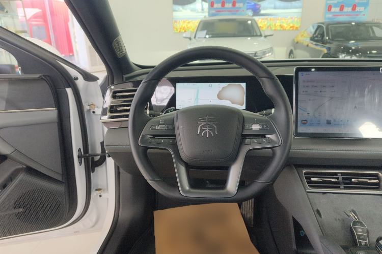 Used BYD Qin L 2025 DM-i Smart Drive 120KM Superior Model Steering Wheel