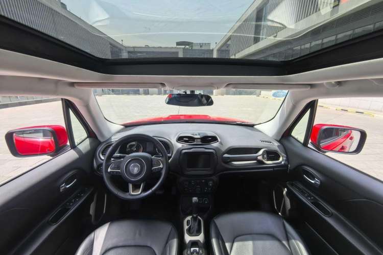 Used Jeep Renegade 2018 Connected Large Screen Version 180TS Automatic High-Energy Edition