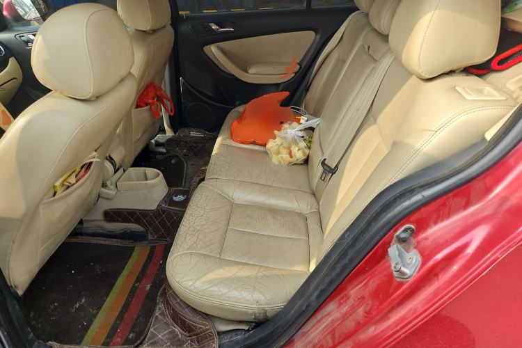 Used Volkswagen Lavida 2011 1.6L Automatic Premium Edition Left Rear Seat