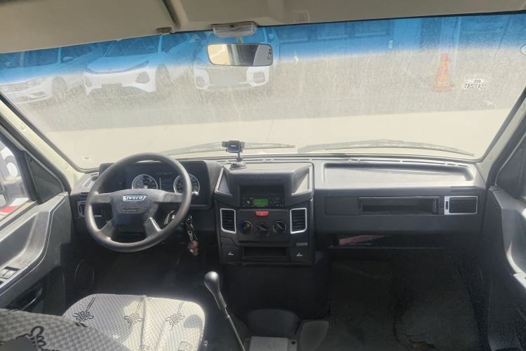 Used Iveco Daily  Center Console