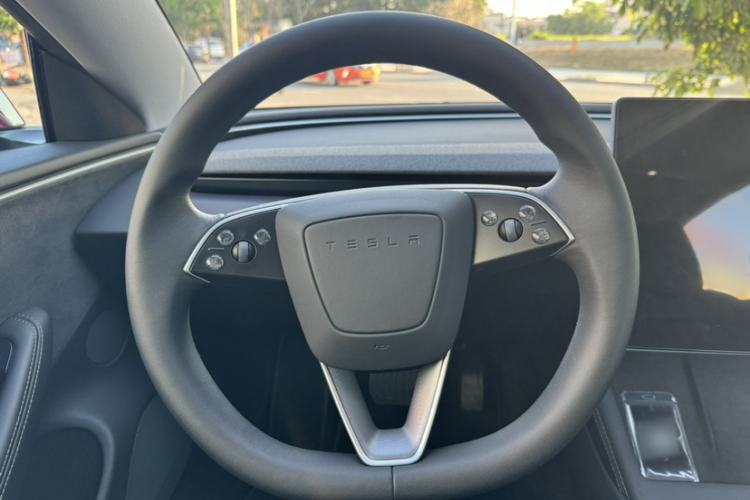 Used Tesla Model 3 2023 Long-Range All-Wheel-Drive Version
