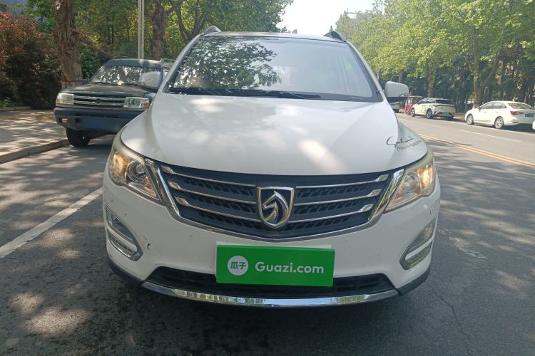 Used Baojun 560 2015 1.8L manual luxury version