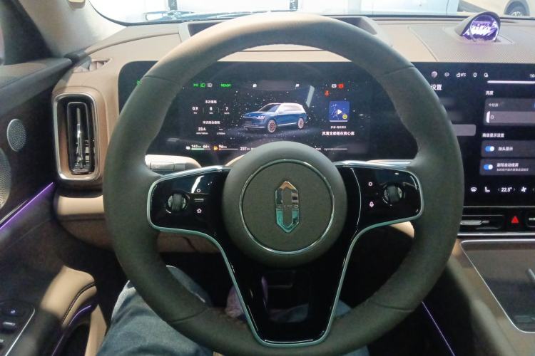 Used Hima AITO M9 2024 Range-Extended Ultra Version 52 kWh 6-Seater Model
