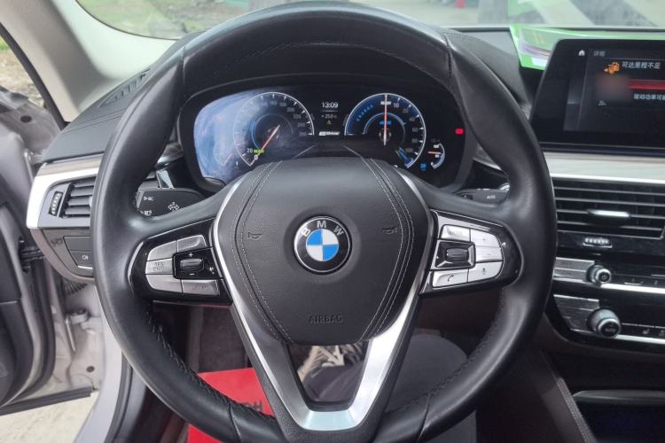 Used BMW 5 Series New Energy 2019 Updated Version 530Le Luxury Package Steering Wheel