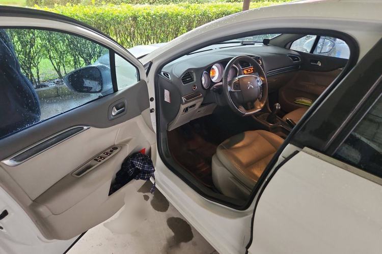 Used Citroen C4L 2013 1.8L Manual Jingzhi Edition
