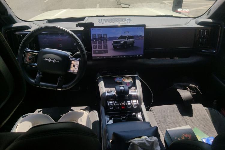 Used Formula Leopard 5 2023 Cloud Ride Flagship Edition