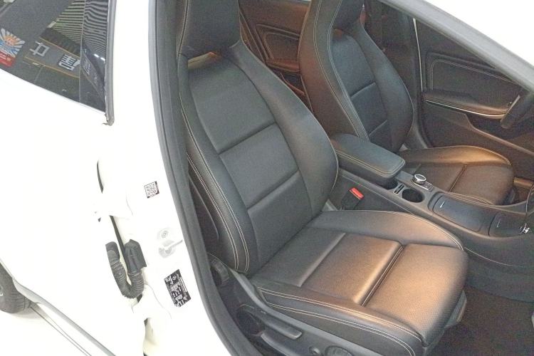 Used Mercedes-Benz GLA 2016 GLA 200 Fashion Model