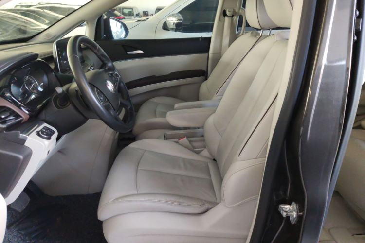 Used Buick GL8 2021 Land Cruiser Executive Class 652T Luxury Model