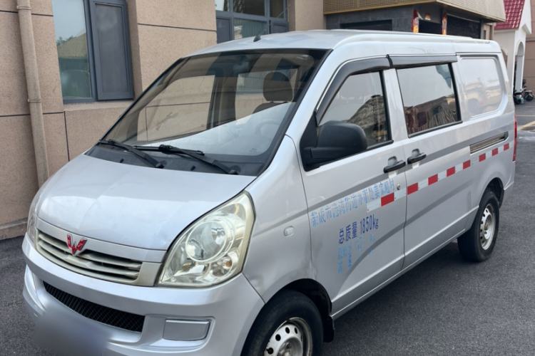 Used Wuling Rongguang 2019 1.2L S Van Standard Model with 5 Seats