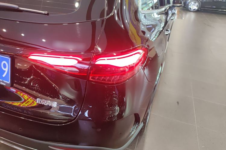 Used Mercedes-Benz GLC 2024 Refreshed GLC 300 L 4MATIC Dynamic Version 5 Seats
