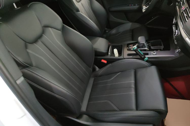 Used Audi Q5L 2024 45 TFSI Luxury Dynamic Model Right Front Seat